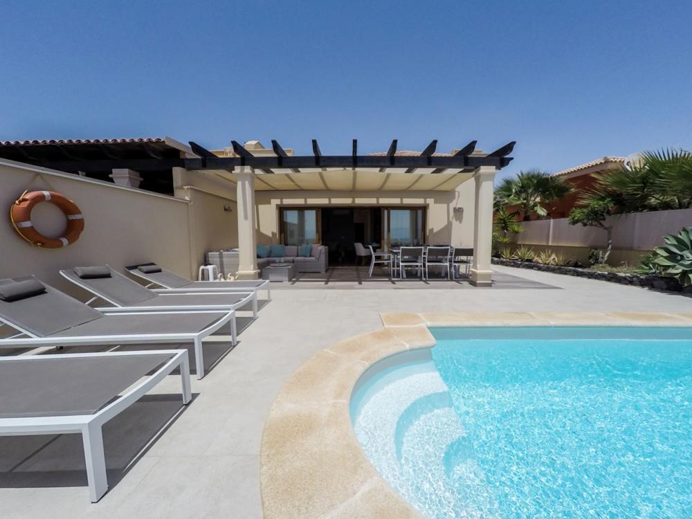 Luxurious Villa With Amazing Sea View And Pool Caleta De Fuste Exteriör bild