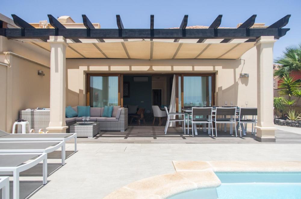 Luxurious Villa With Amazing Sea View And Pool Caleta De Fuste Exteriör bild