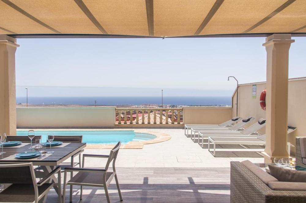 Luxurious Villa With Amazing Sea View And Pool Caleta De Fuste Exteriör bild