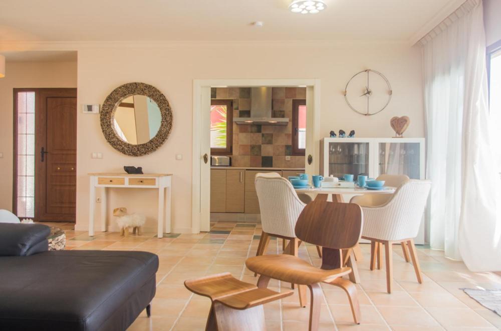 Luxurious Villa With Amazing Sea View And Pool Caleta De Fuste Exteriör bild